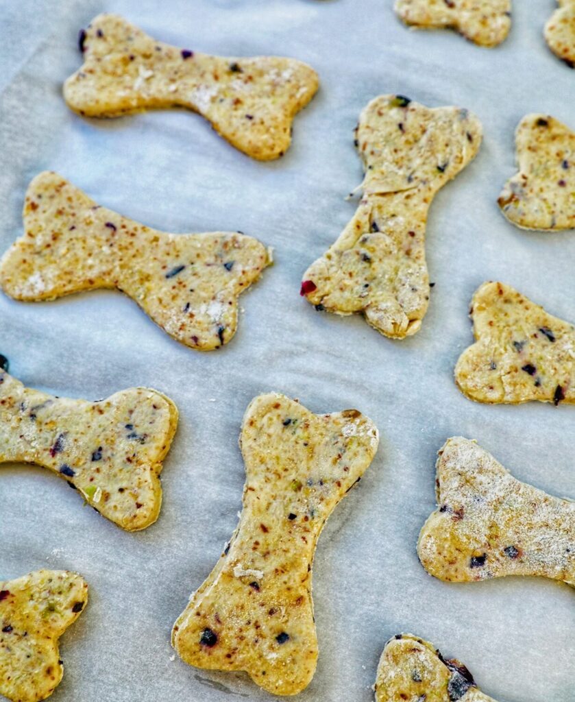 Garden Veggie Bone Biscuits