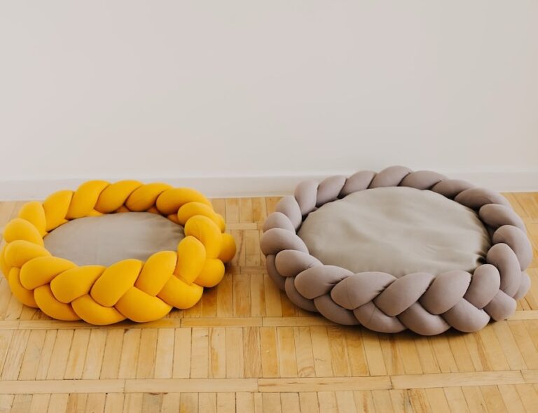 Braided knot tube bolster dog bed sewing pattern idea