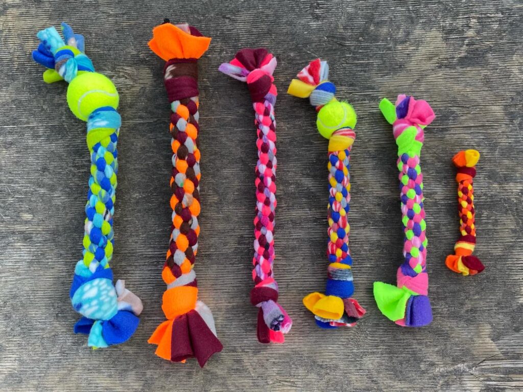 No sew fleece braided tug toy diy dog toys ideas