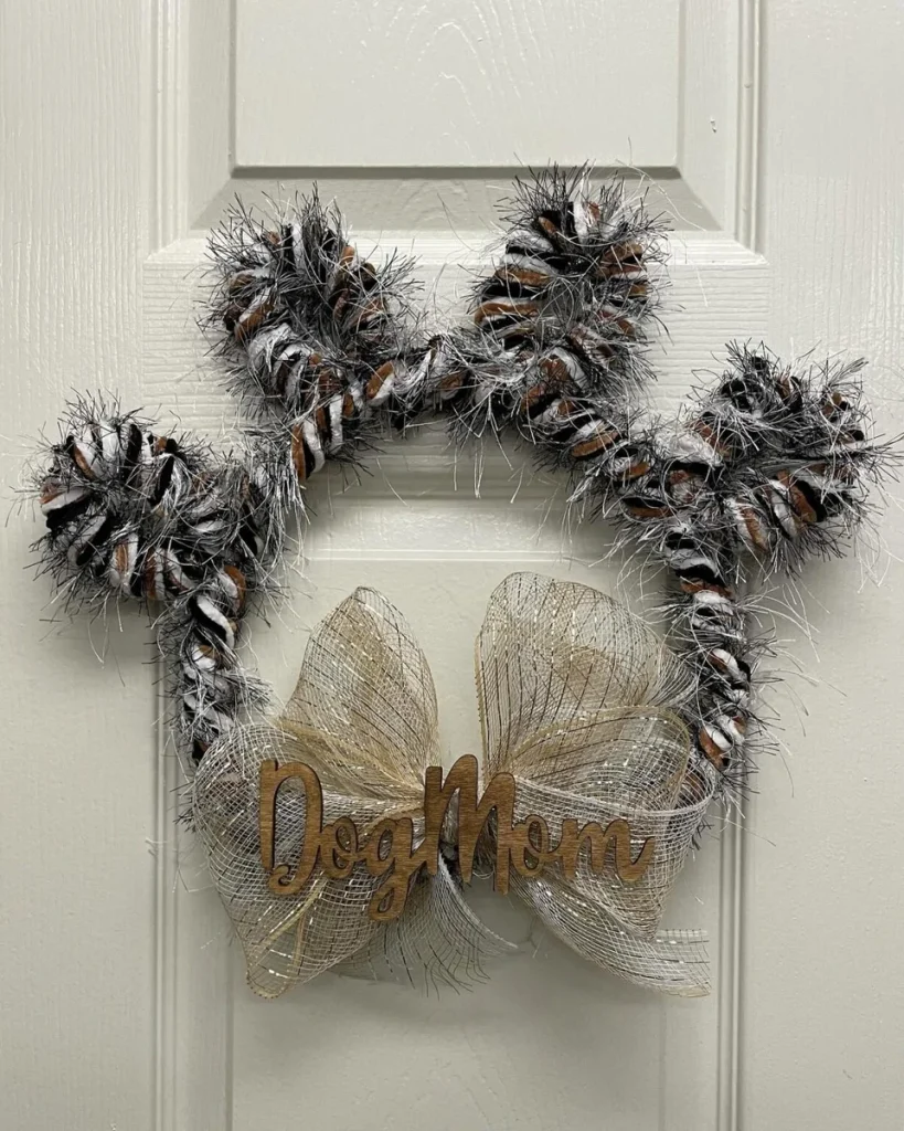 Eyelash yarn dog paw wreath diy idea with Dog Mom wood sign